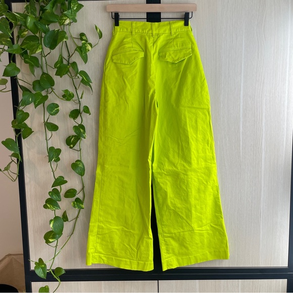 The Knit Neon Green Pants - Picture 2 of 3